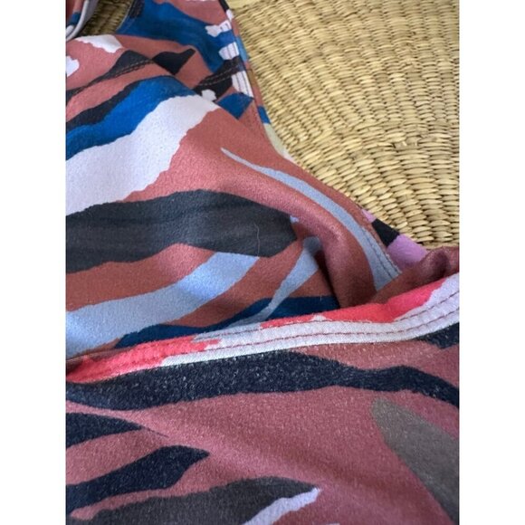 Betsey Johnson women’s size medium Striped sports bra - Picture 9 of 9